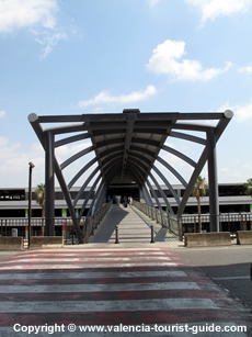 Мост, ведущий к аэропорту Валенсии